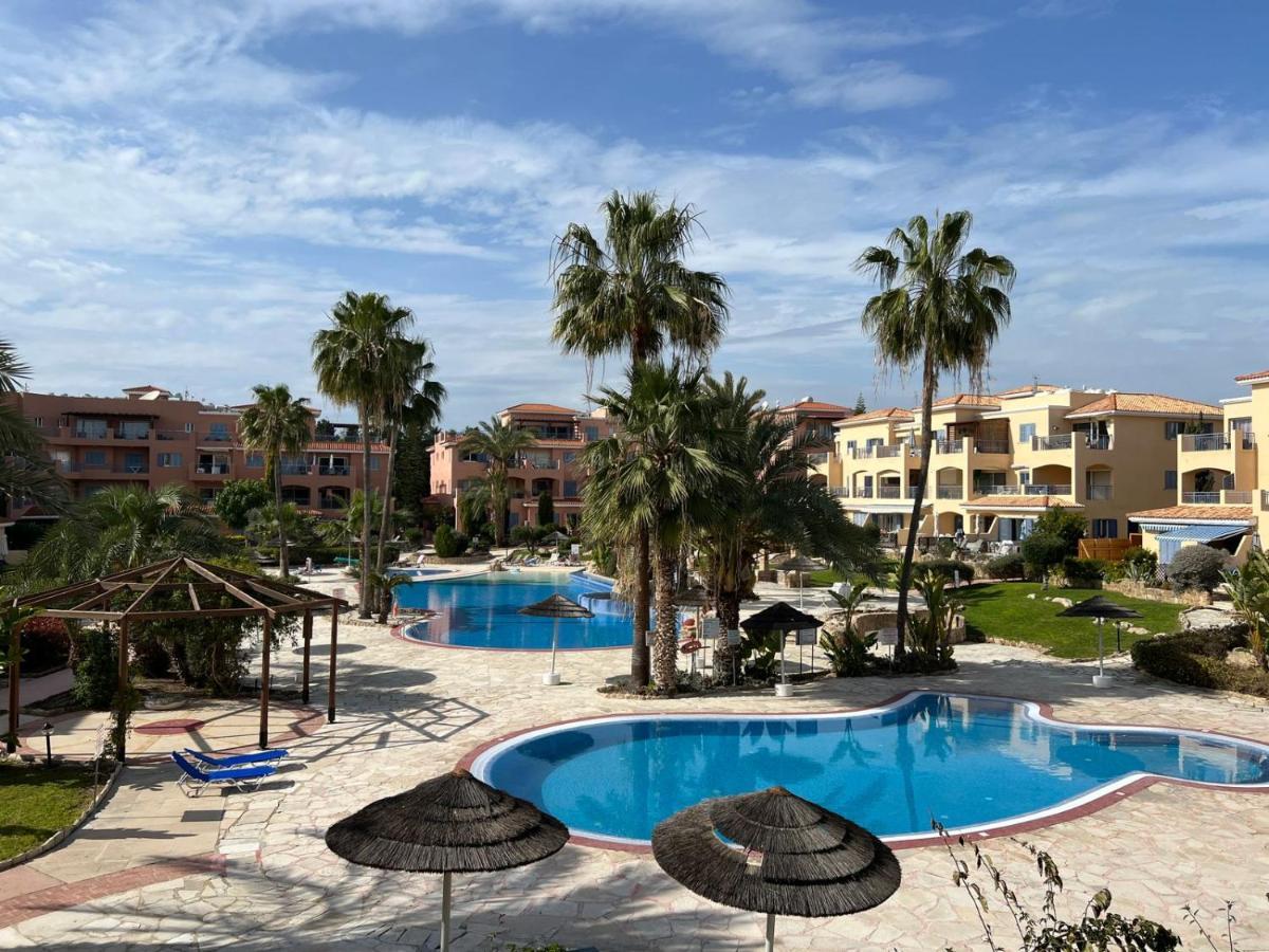 Tropical Paradise In Harbour Paphos, Central & Close To Beach Extérieur photo