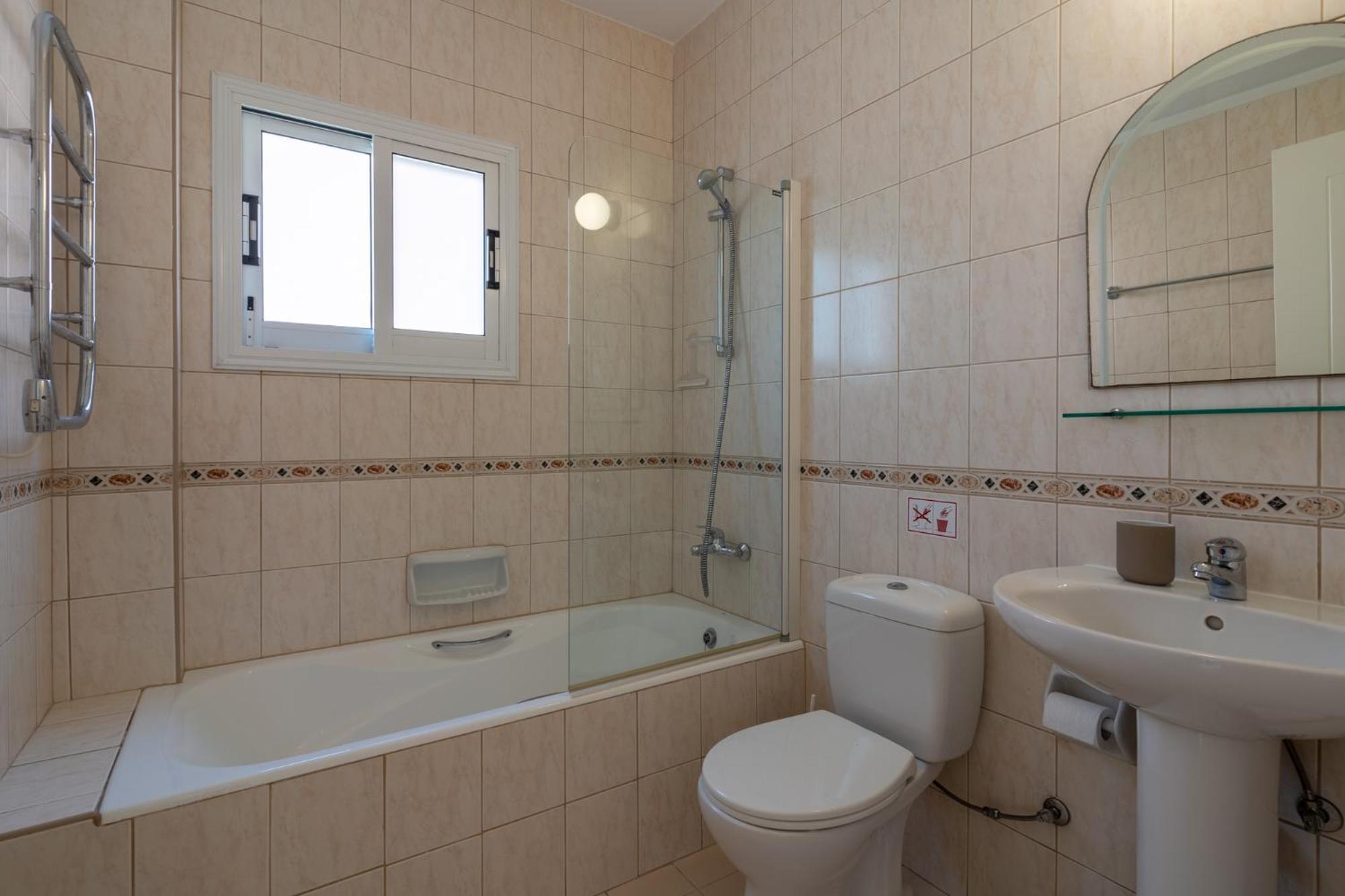Tropical Paradise In Harbour Paphos, Central & Close To Beach Extérieur photo